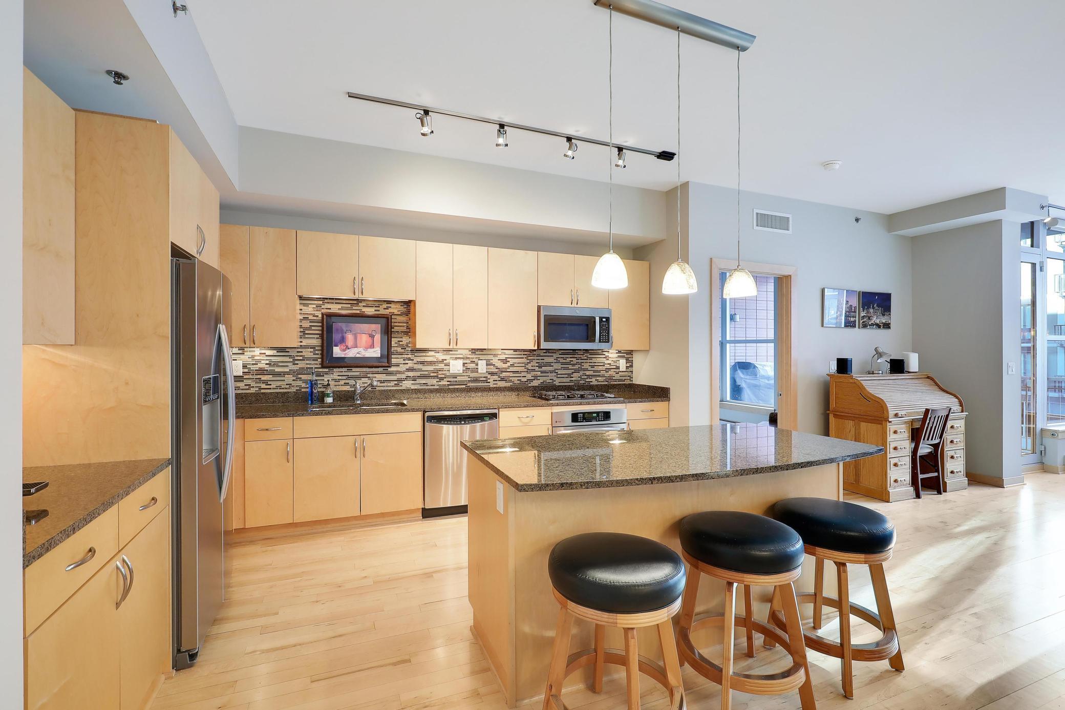 215 10th Avenue S Unit: 316