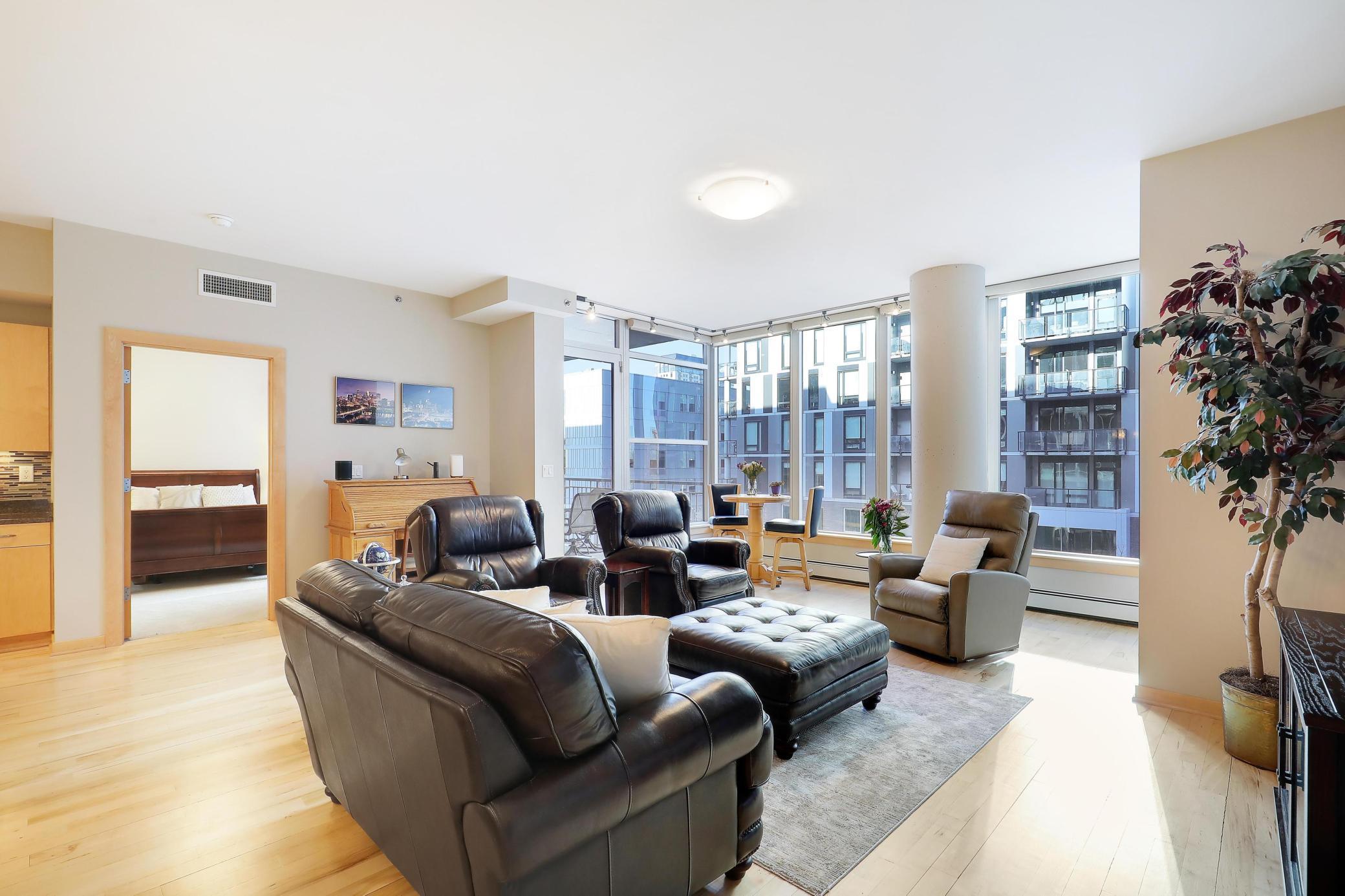 215 10th Avenue S Unit: 316