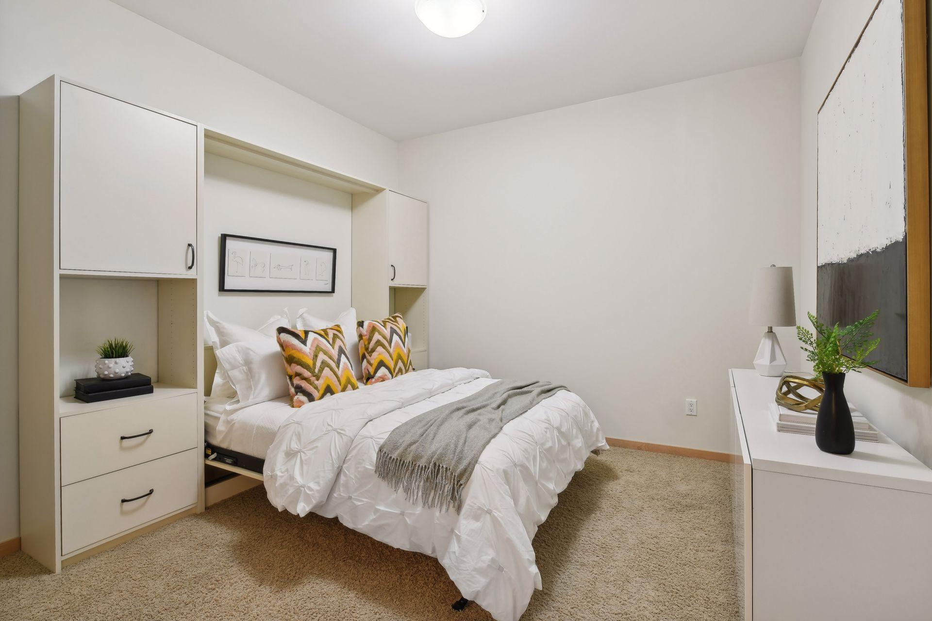 215 10th Avenue S Unit: 310