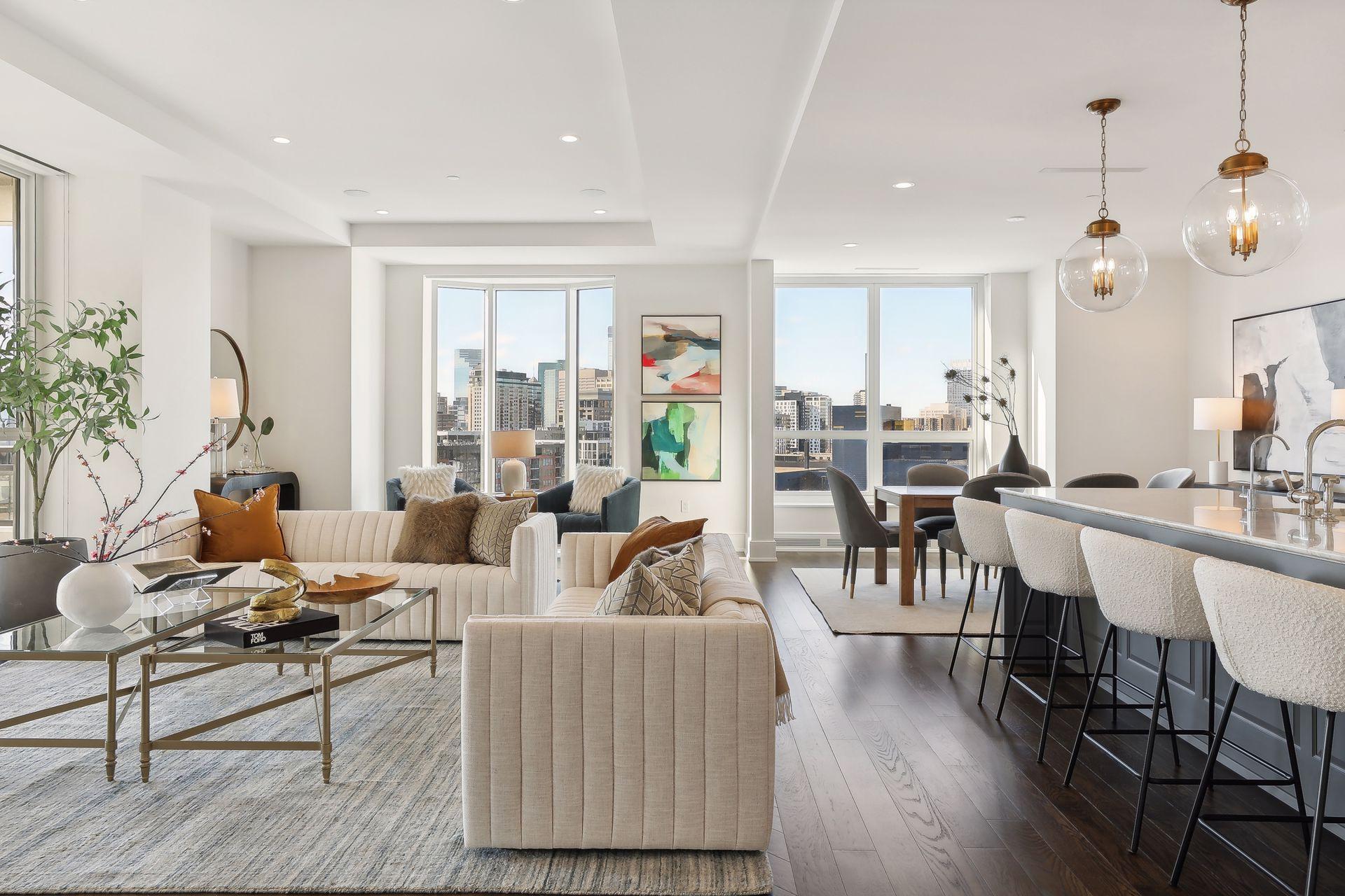 1111 W River Parkway Unit: 12C