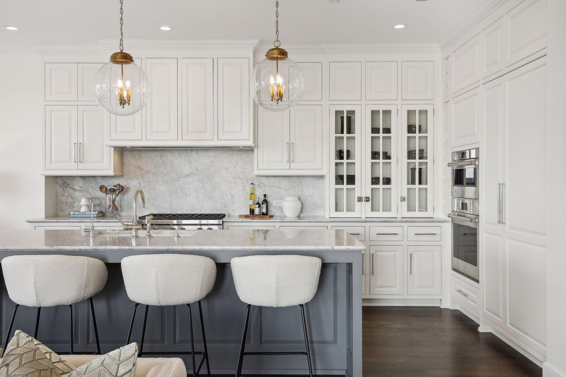 1111 W River Parkway Unit: 12C