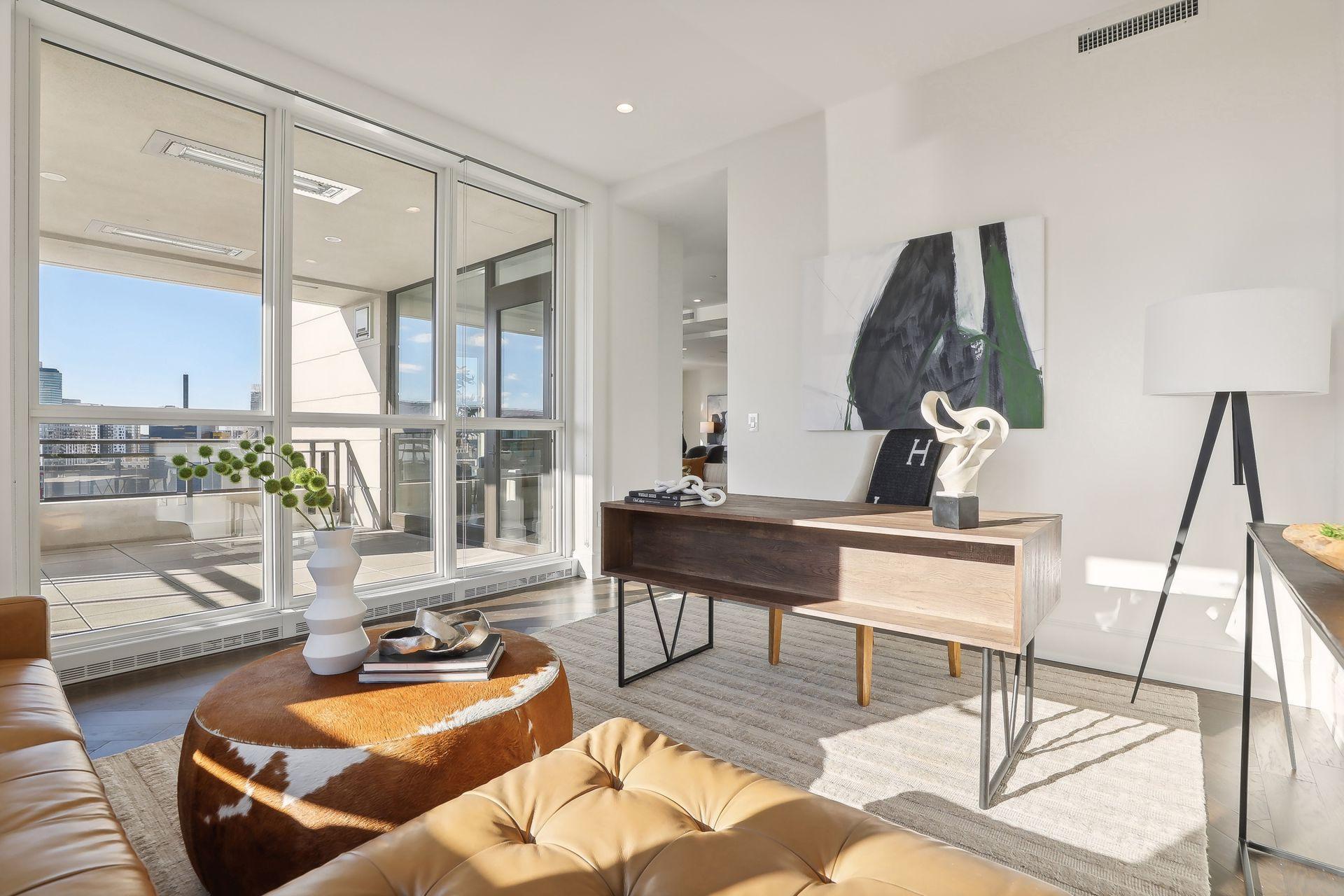 1111 W River Parkway Unit: 12C