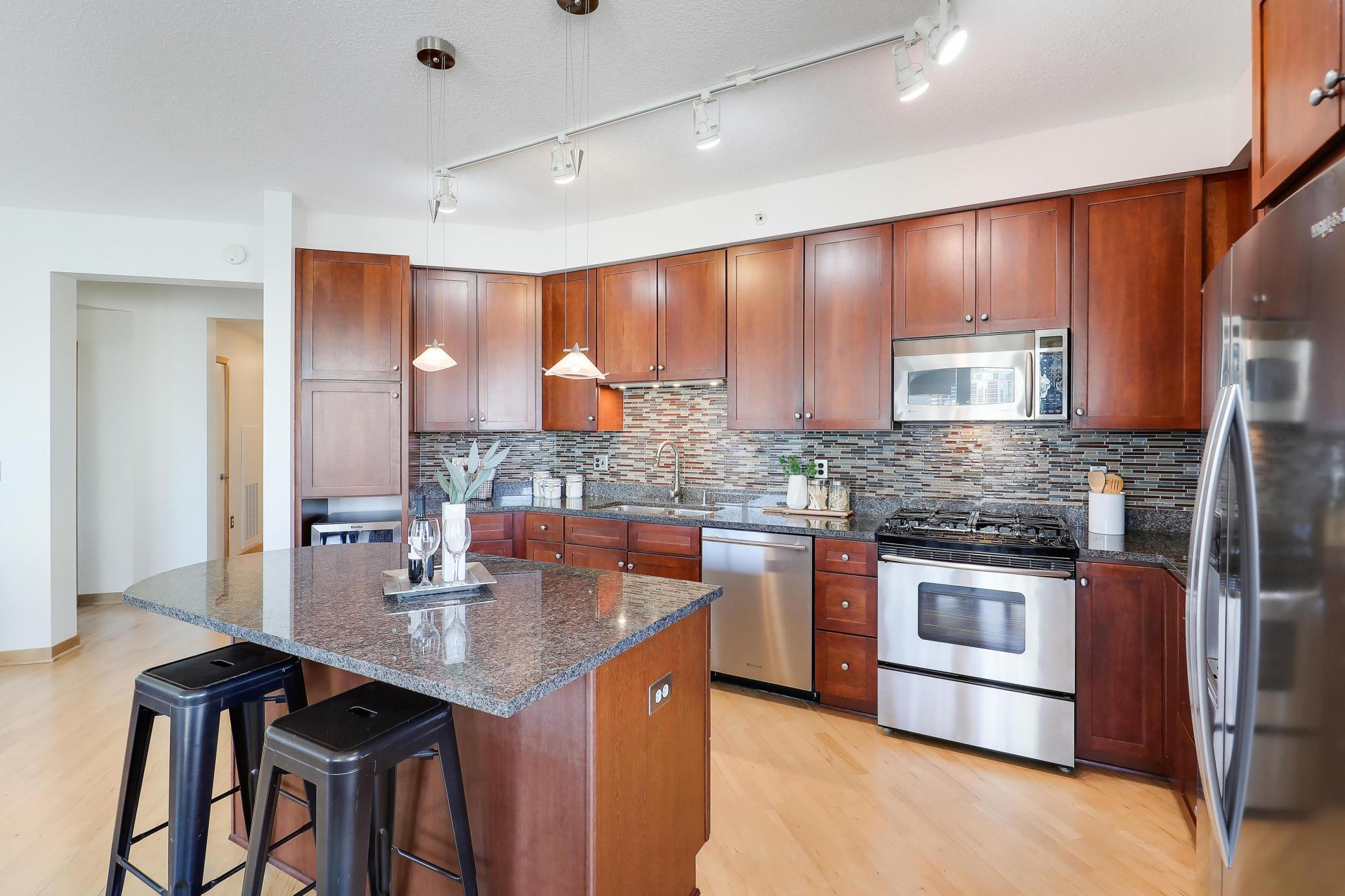 500 E Grant Street Unit: 1302
