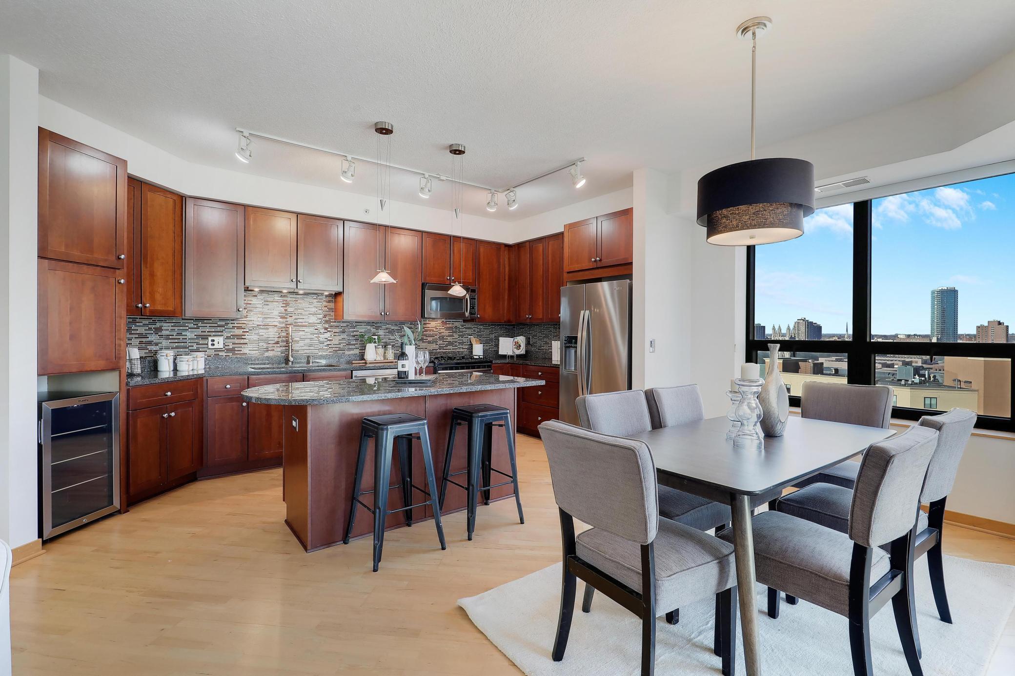 500 E Grant Street Unit: 1302