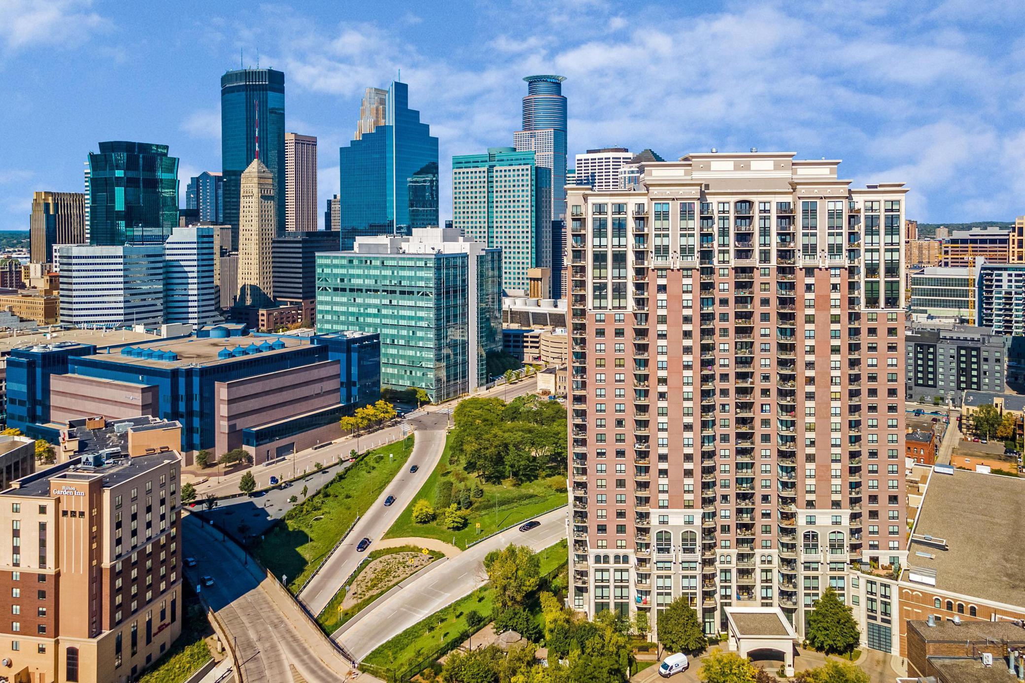 500 E Grant Street Unit: 1302