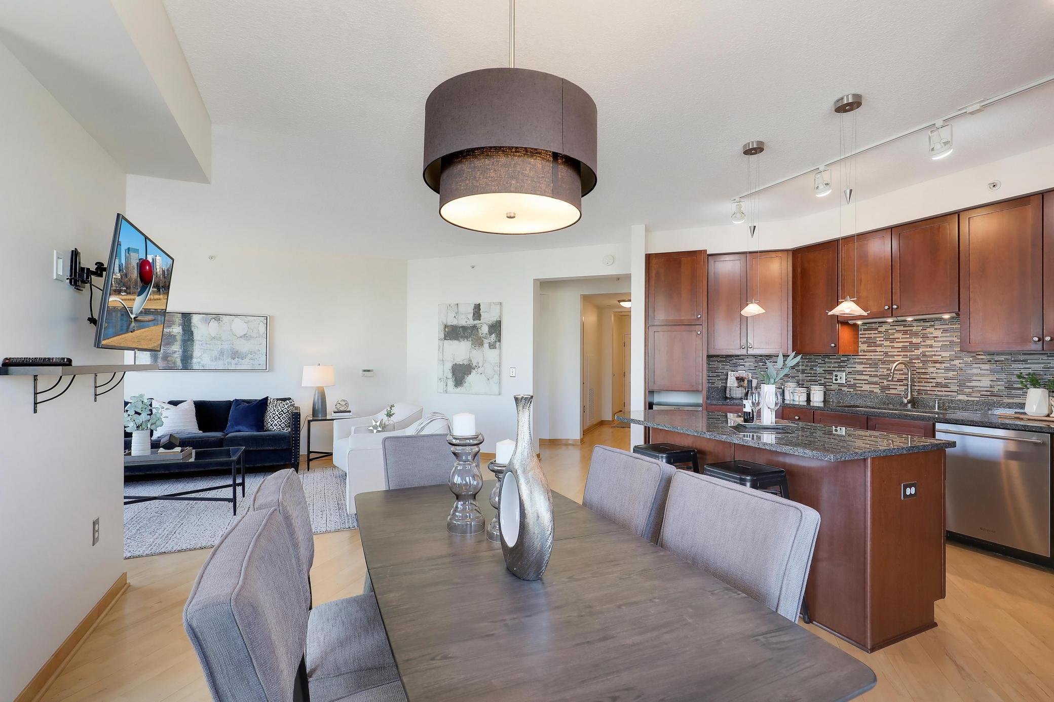500 E Grant Street Unit: 1302