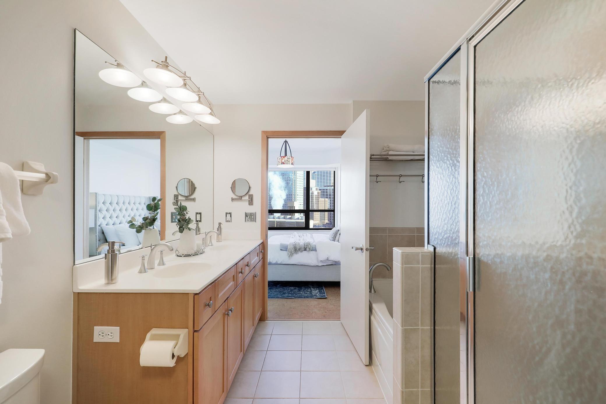 500 E Grant Street Unit: 1302