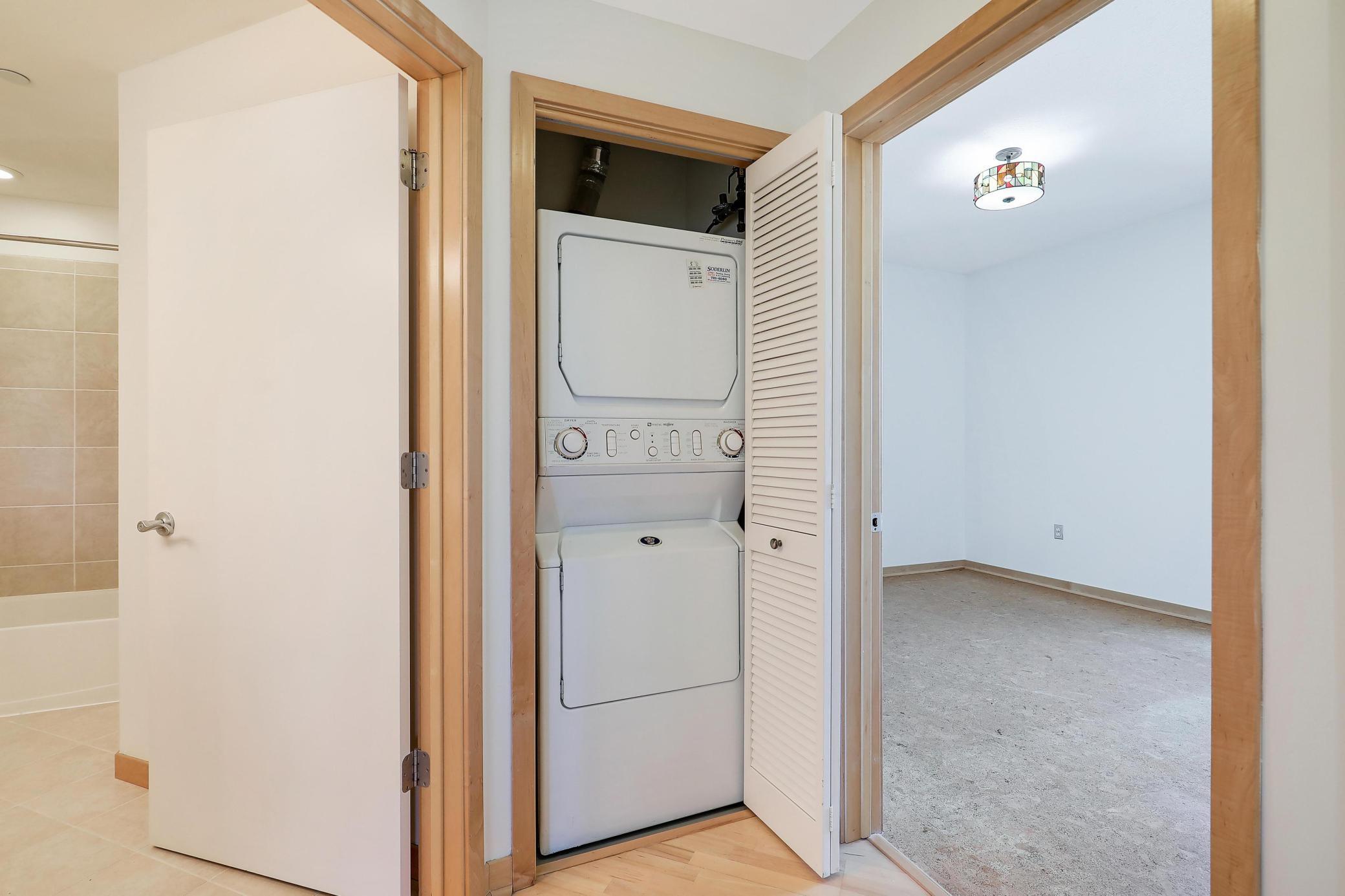 500 E Grant Street Unit: 1302