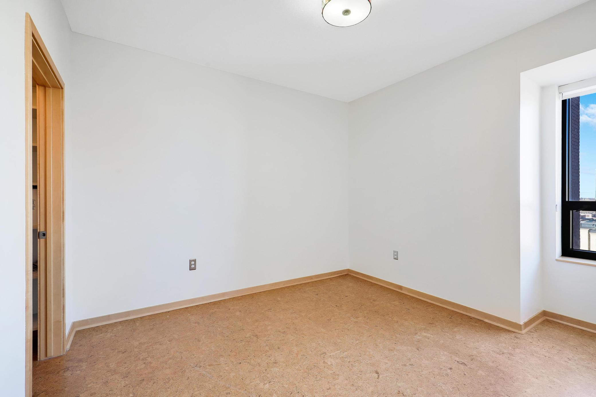 500 E Grant Street Unit: 1302