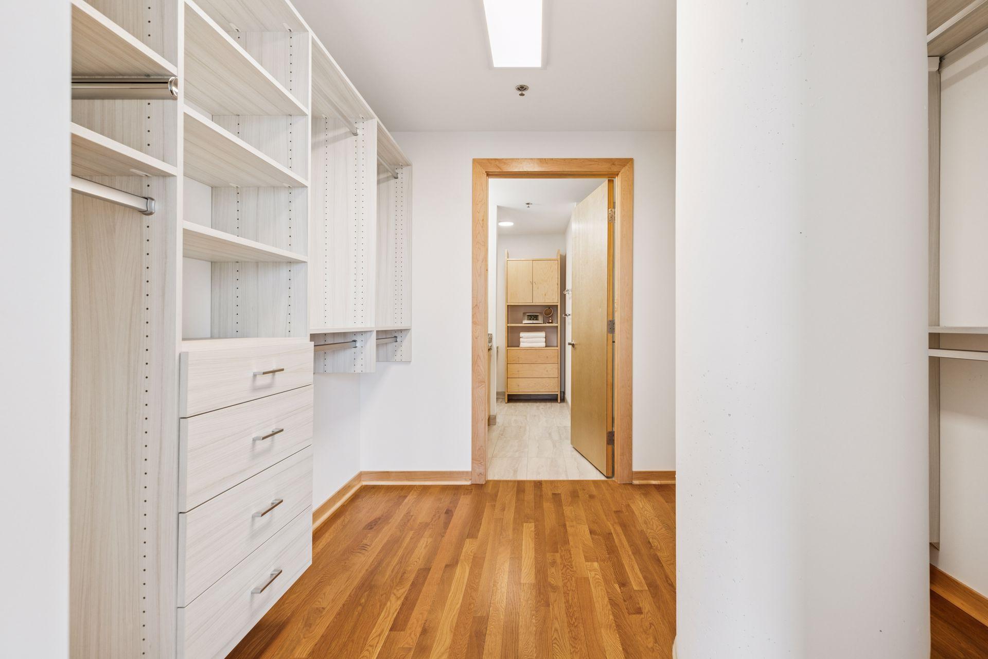 1240 S 2nd Street Unit: 1004