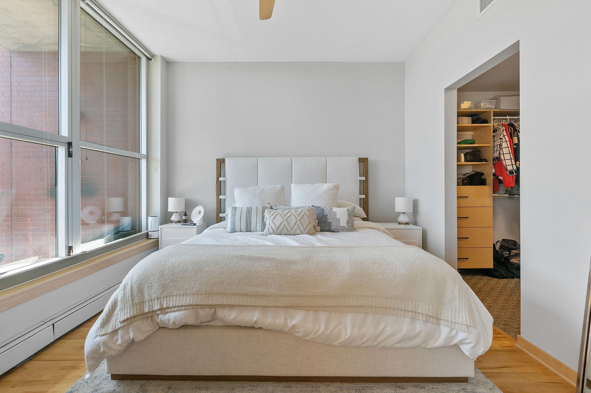 215 10th Avenue S Unit: 525