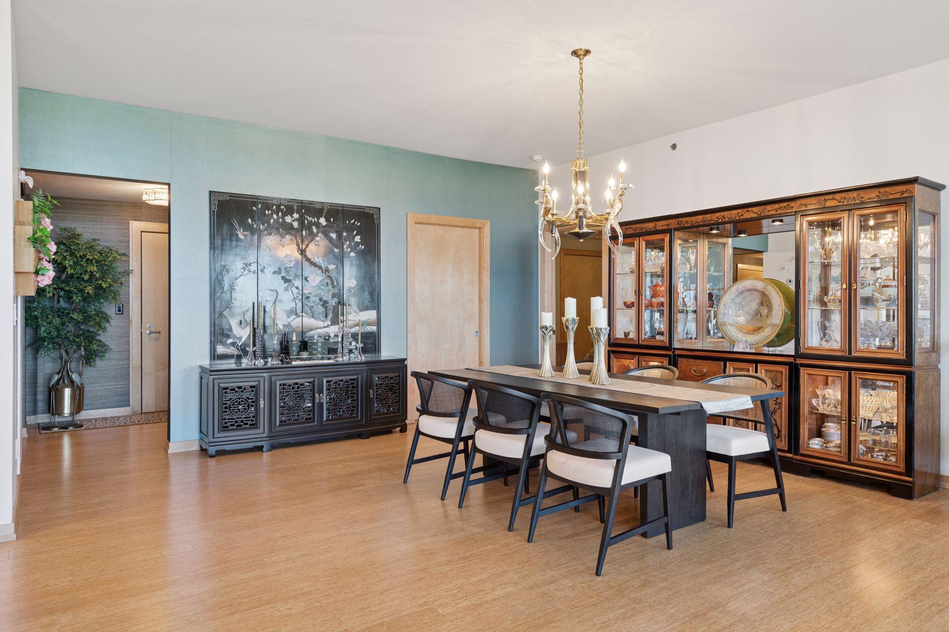 215 10th Avenue S Unit: 812