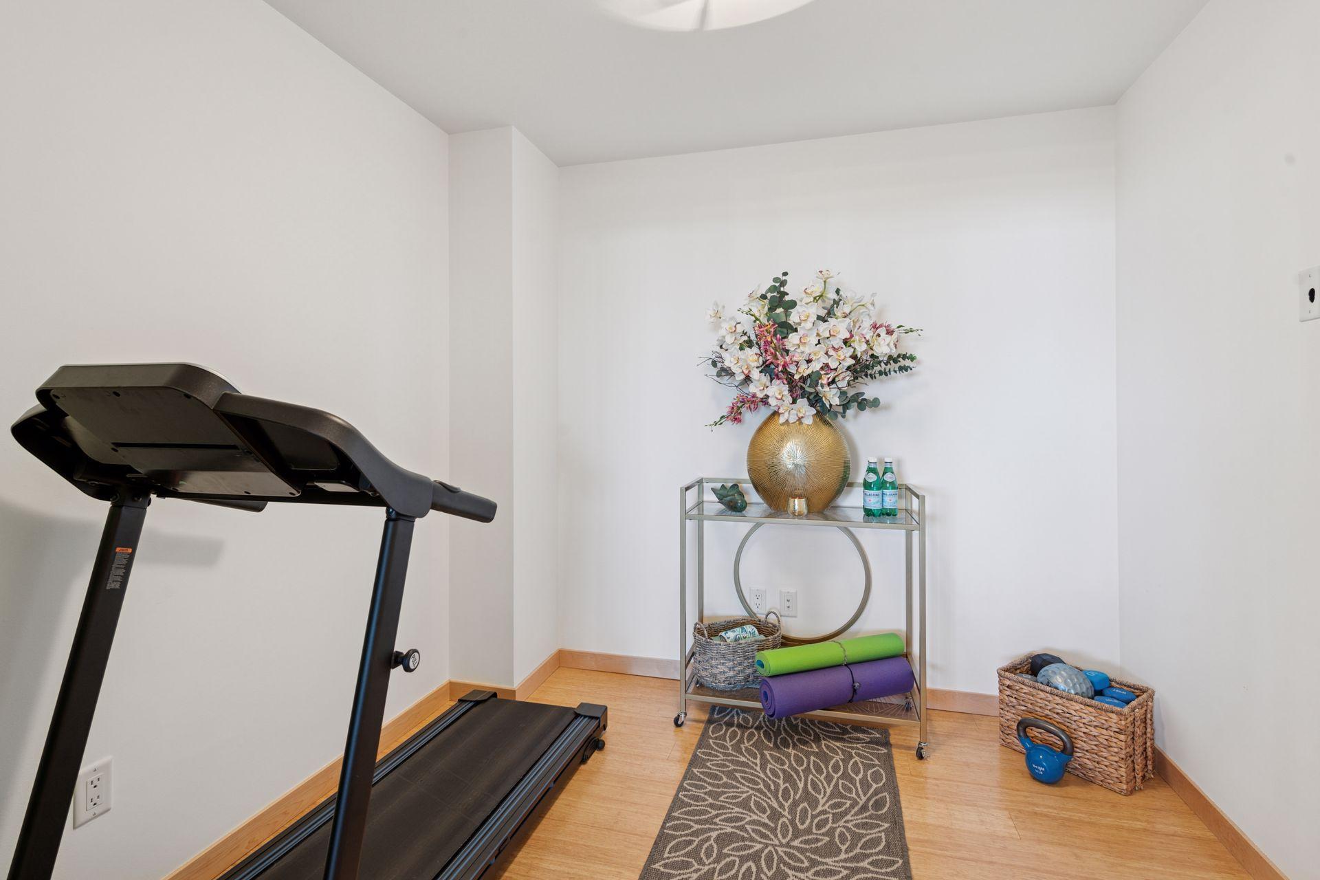 215 10th Avenue S Unit: 812