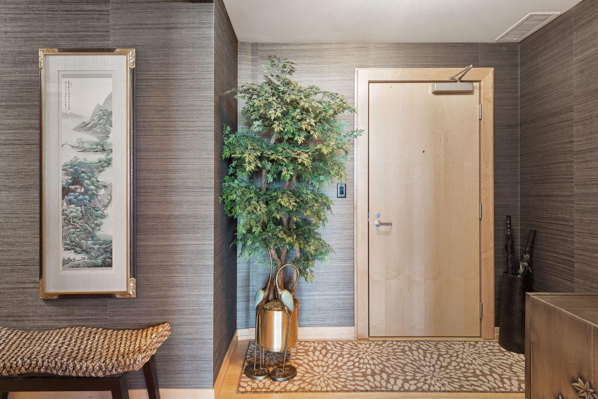 215 10th Avenue S Unit: 812