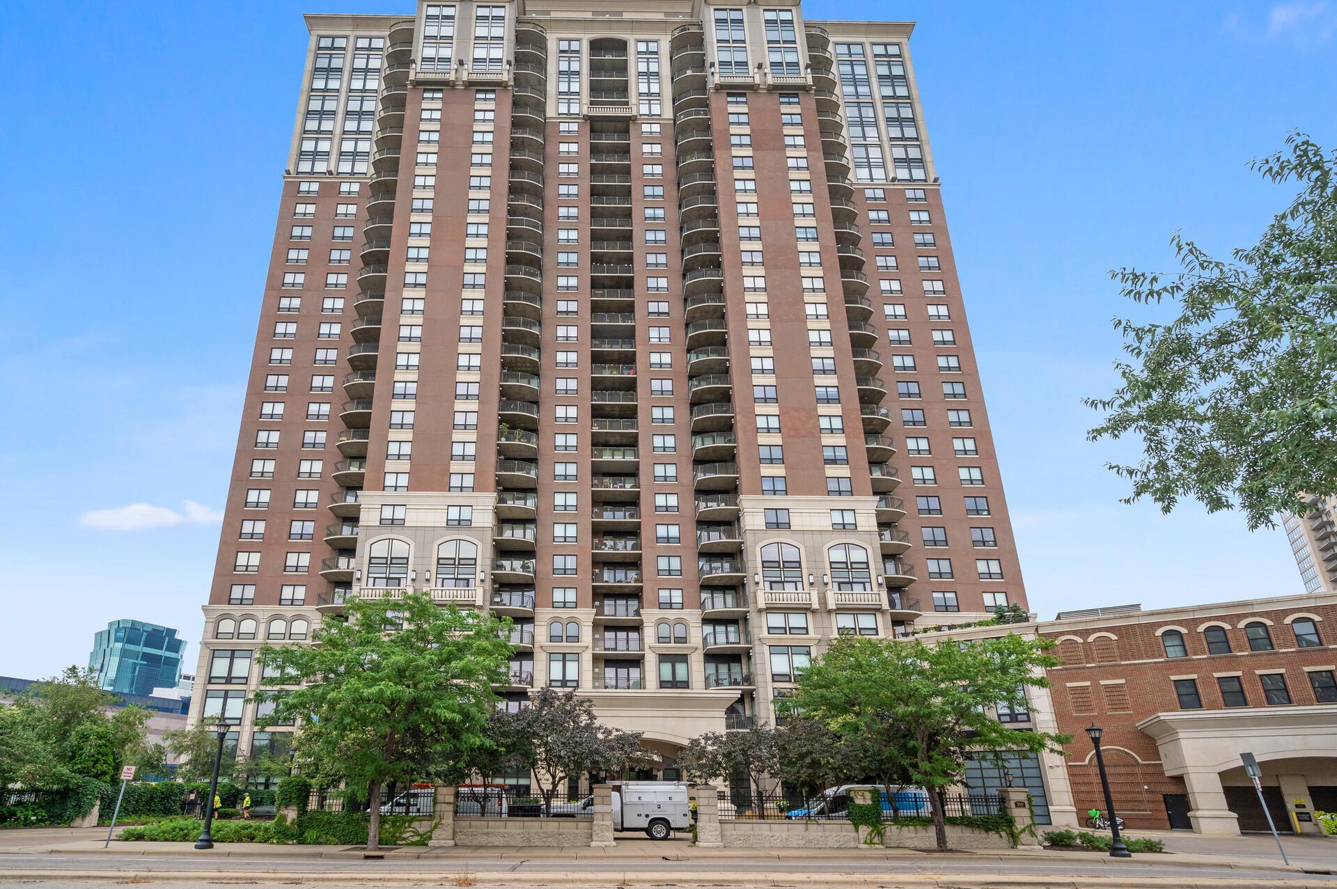 500 E Grant Street Unit: 209