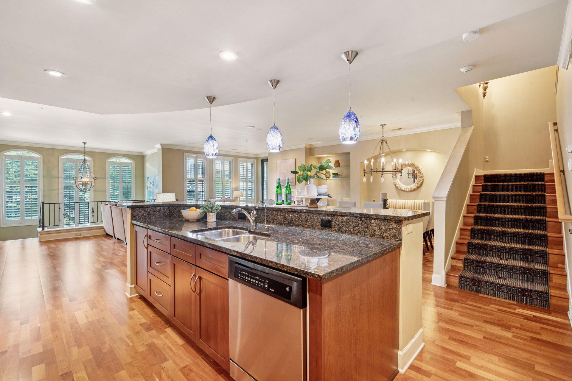 503 S 10th Street