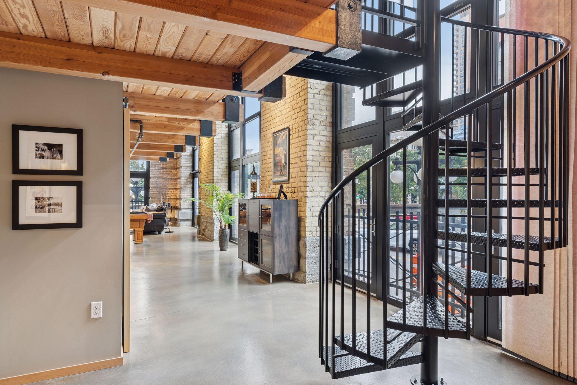 406 Wacouta Street Unit: 108