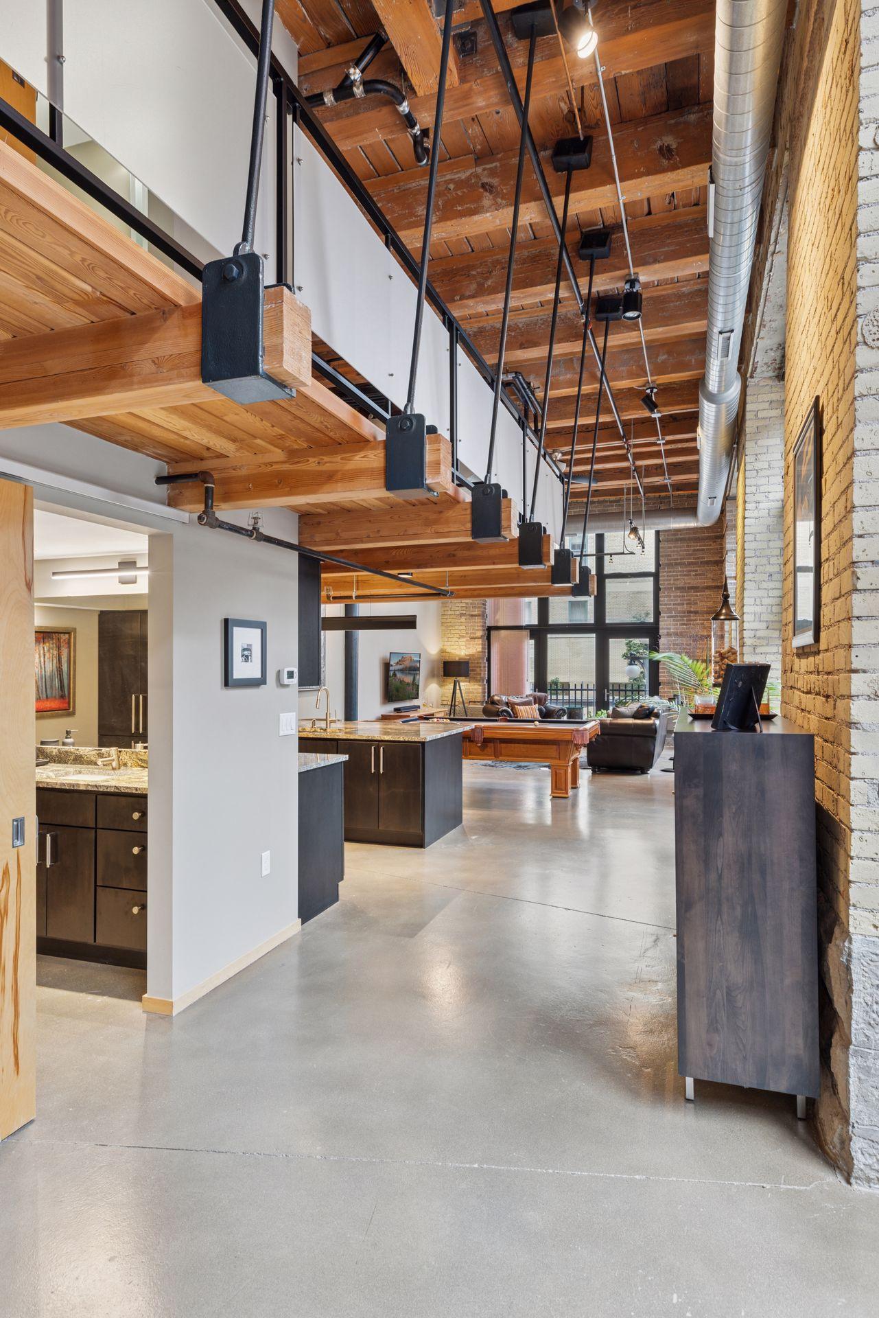 406 Wacouta Street Unit: 108