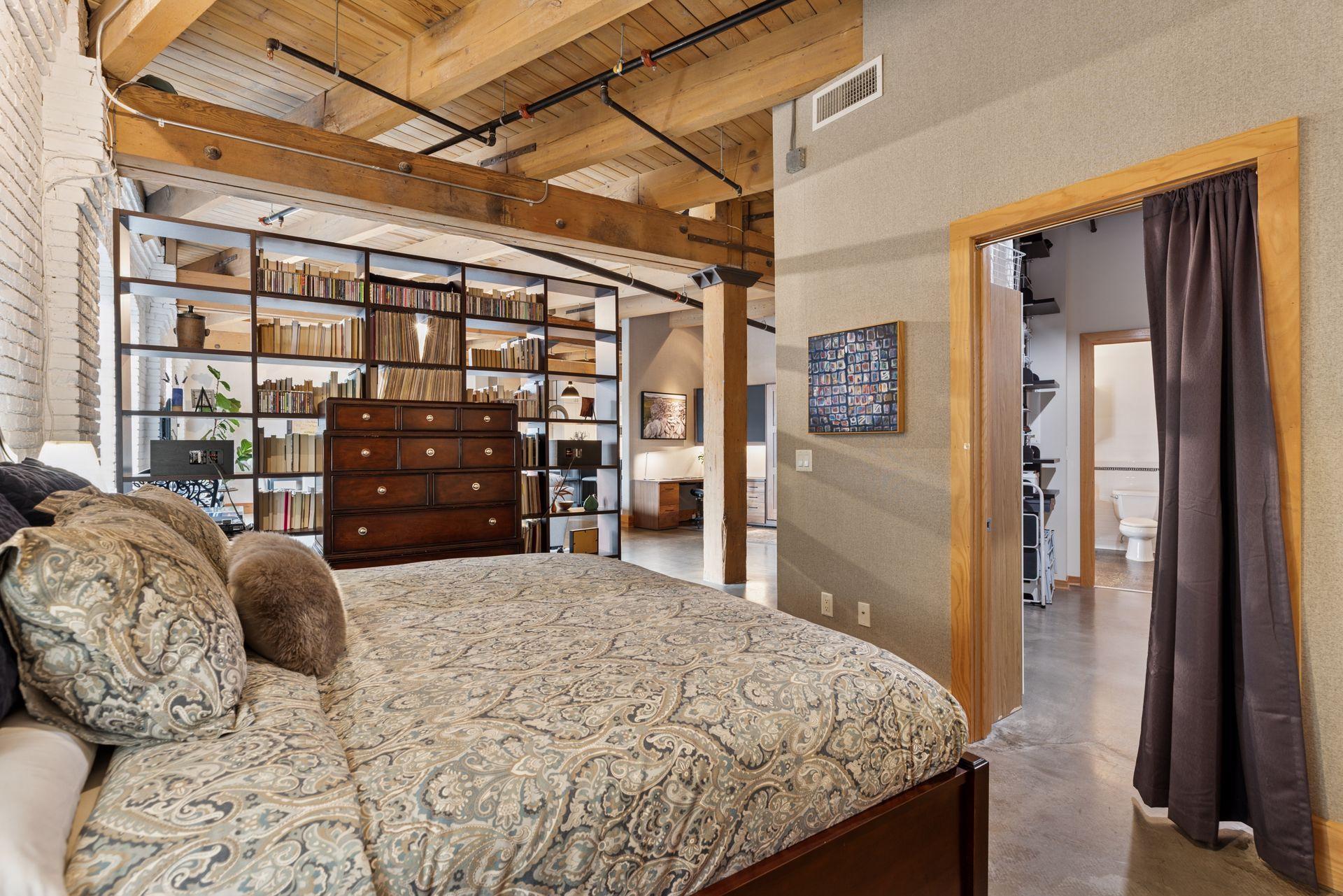 404 Washington Avenue N Unit: 402