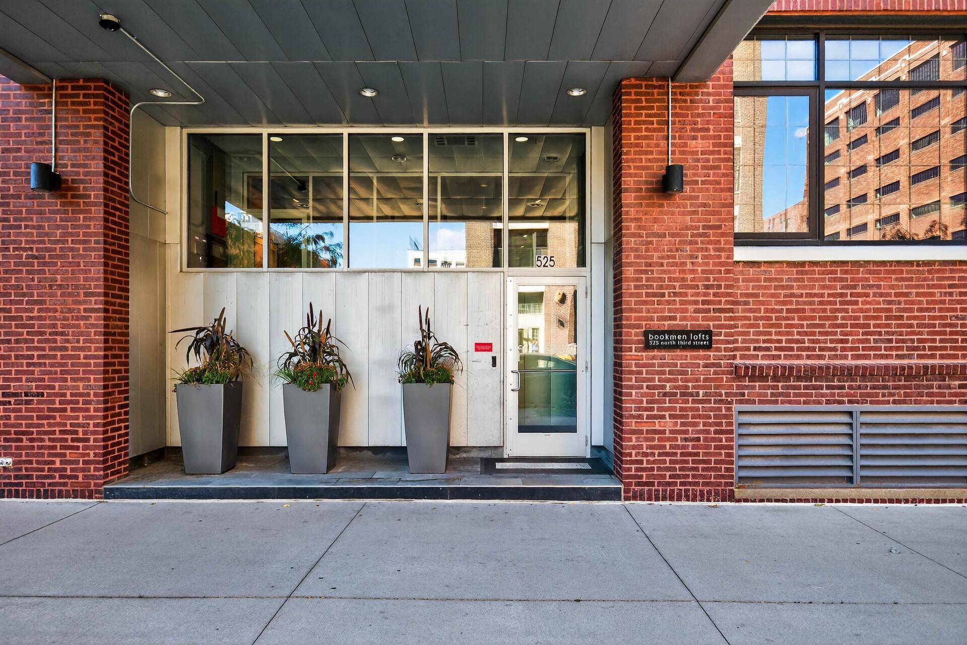 525 3rd Street N Unit: 201