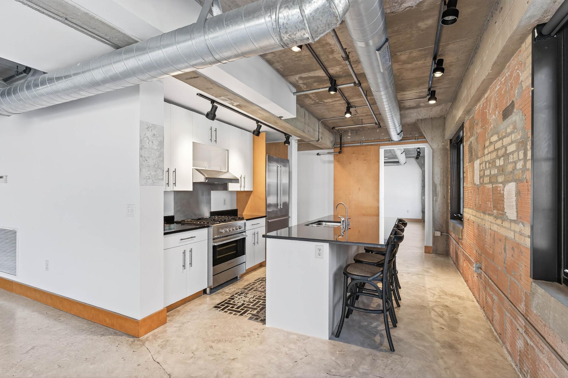 525 3rd Street N Unit: 201