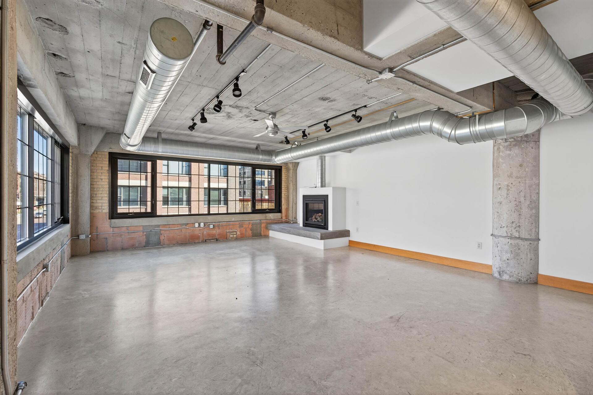 525 3rd Street N Unit: 201