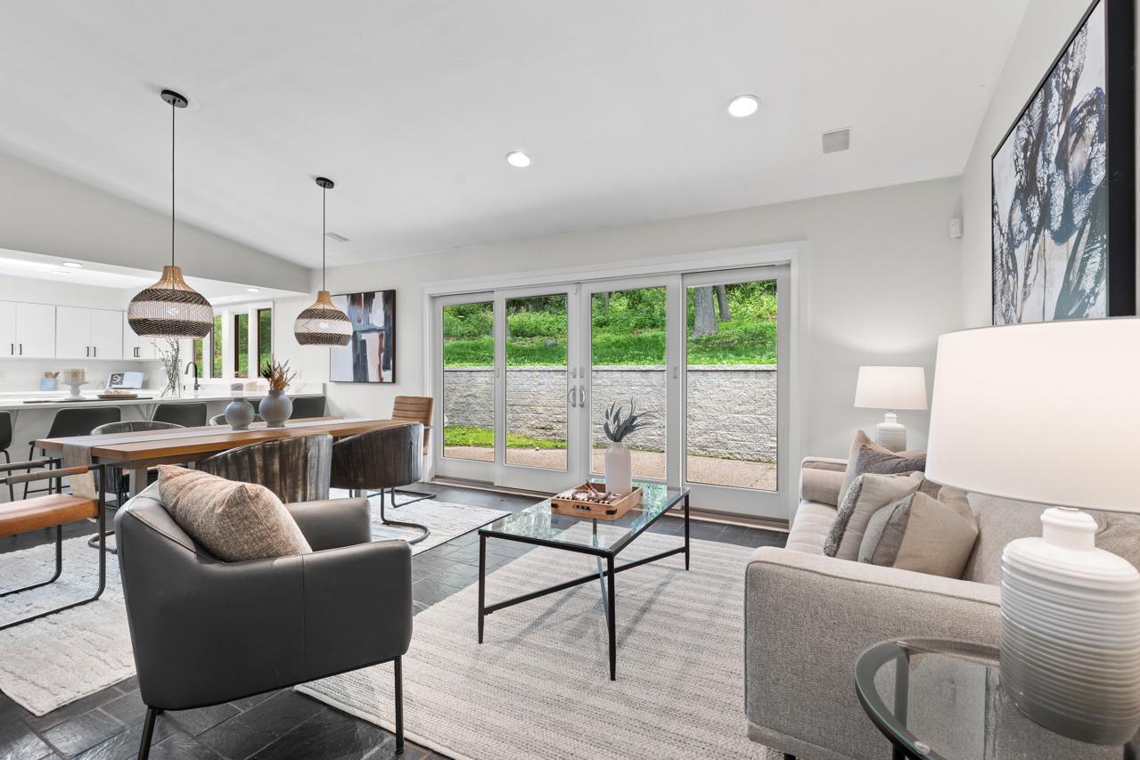 1345 Fairlawn Way Unit: R
