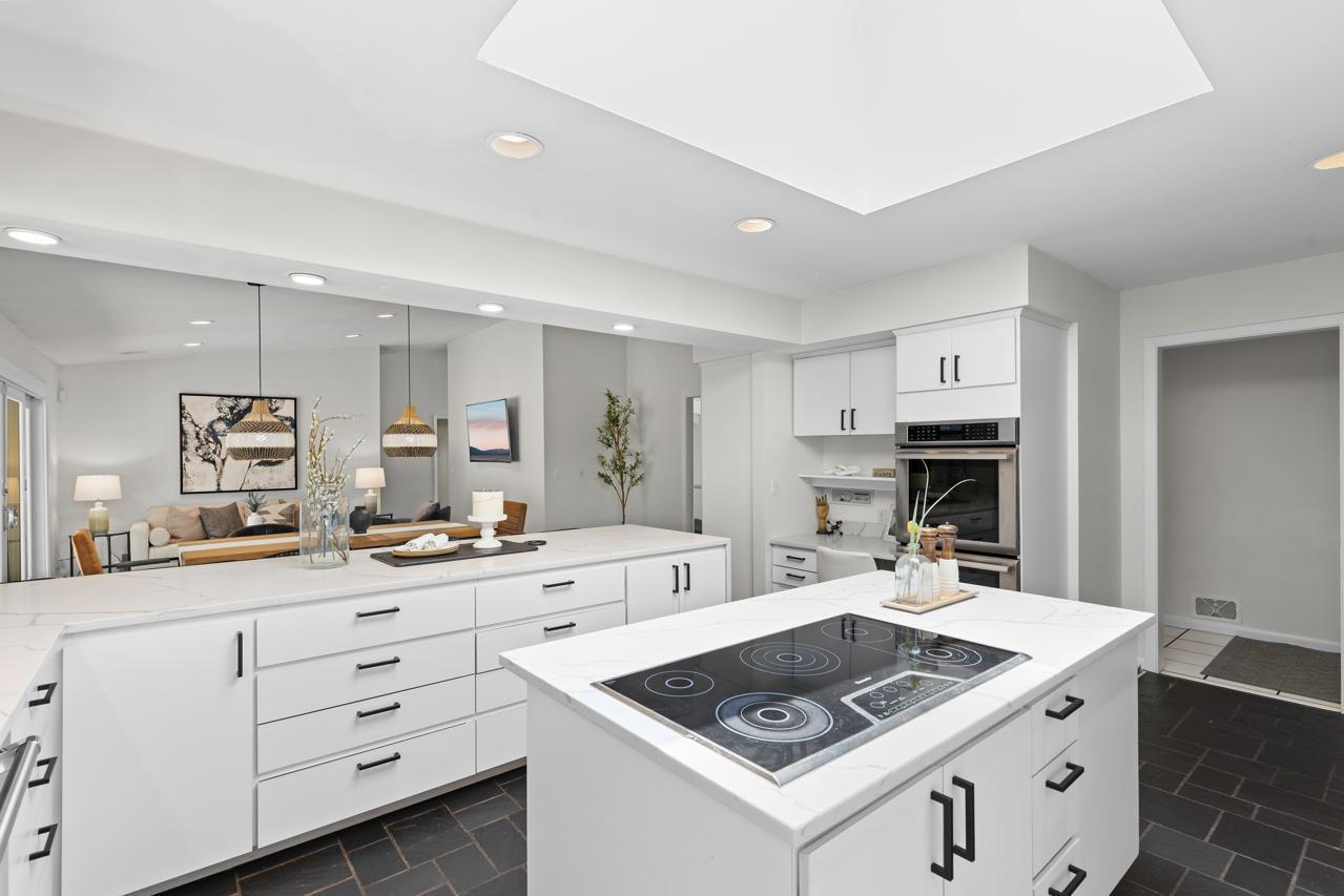 1345 Fairlawn Way Unit: R