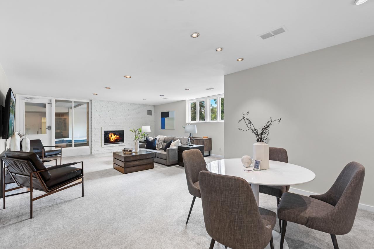 1345 Fairlawn Way Unit: R