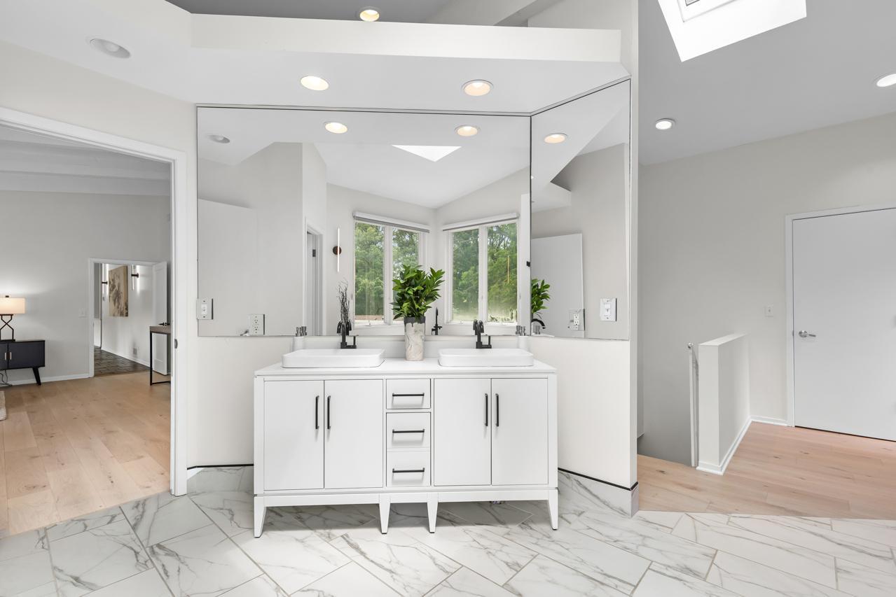 1345 Fairlawn Way Unit: R