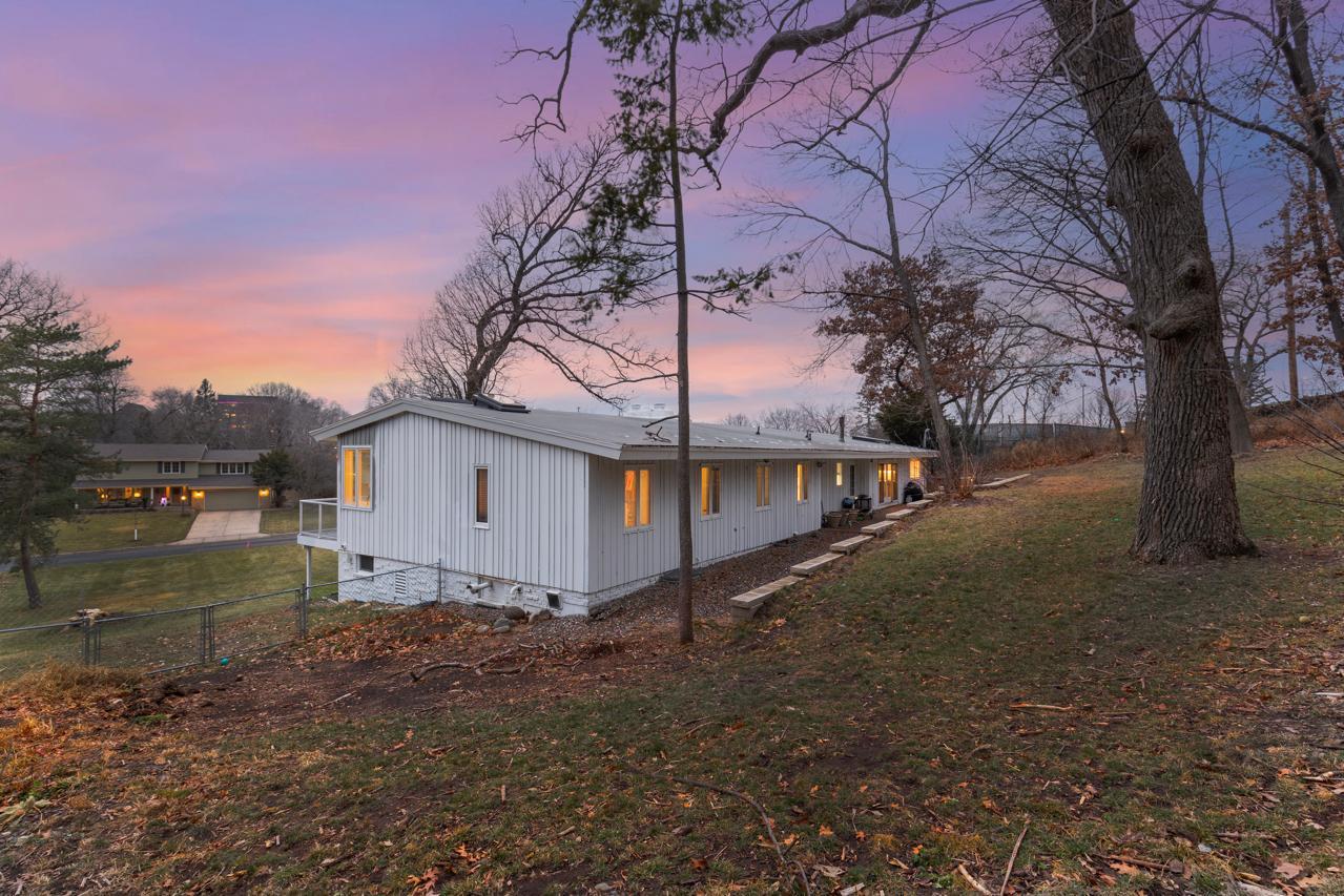 1345 Fairlawn Way Unit: R