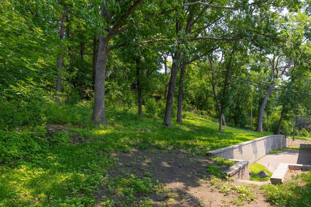 1345 Fairlawn Way Unit: R