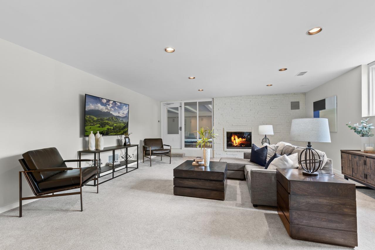 1345 Fairlawn Way Unit: R