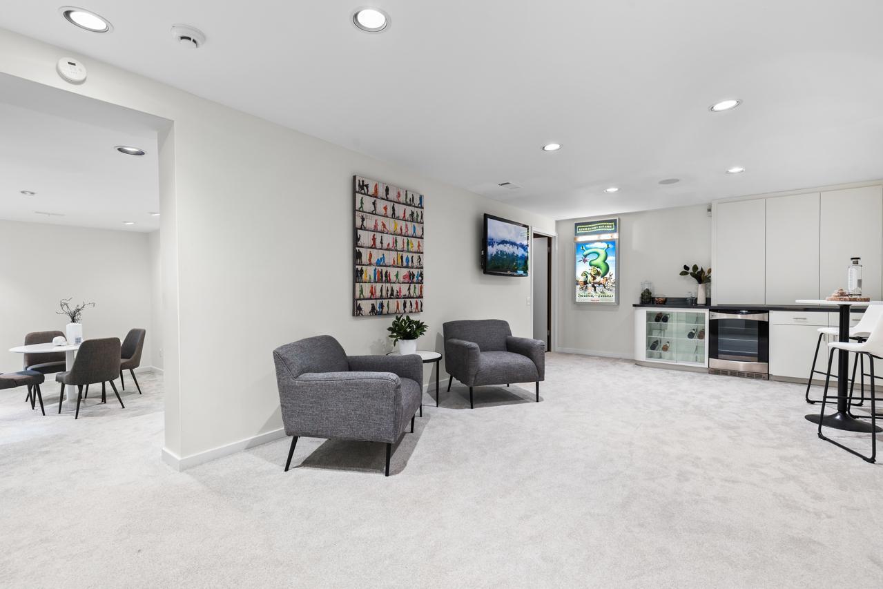 1345 Fairlawn Way Unit: R