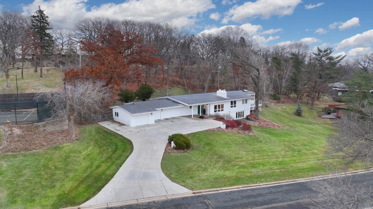 1345 Fairlawn Way Unit: R