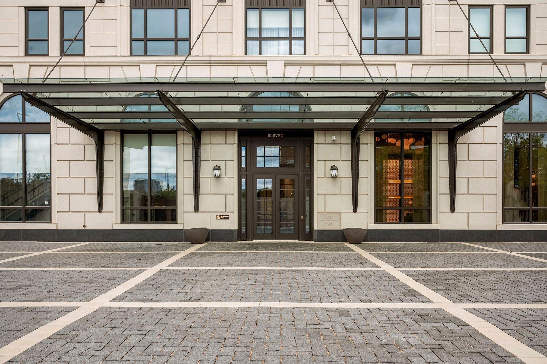 1111 W River Parkway Unit: 23D