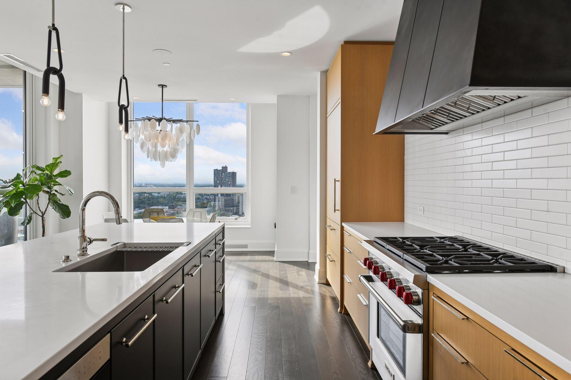 1111 W River Parkway Unit: 23D