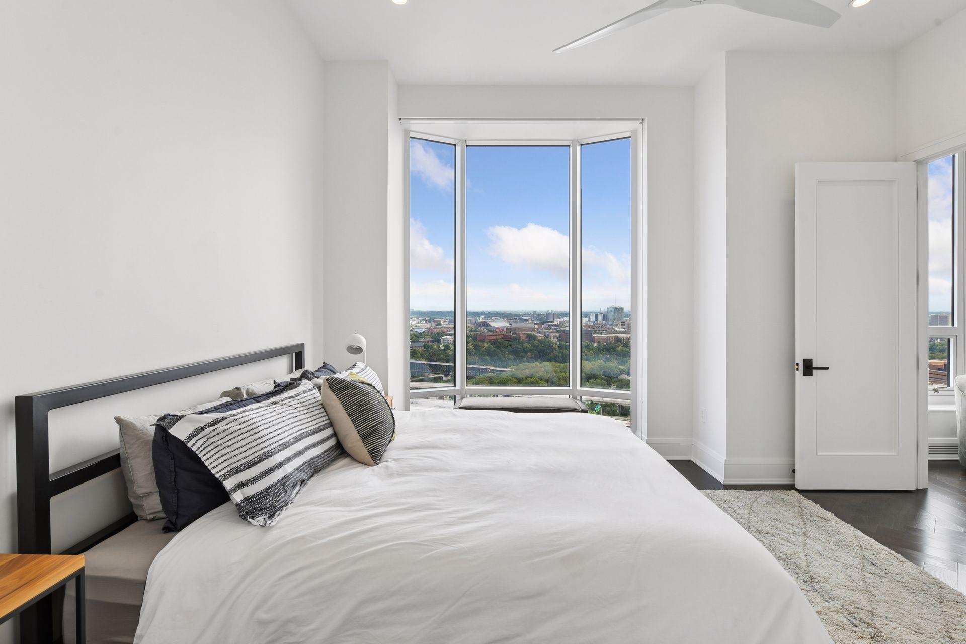 1111 W River Parkway Unit: 23D