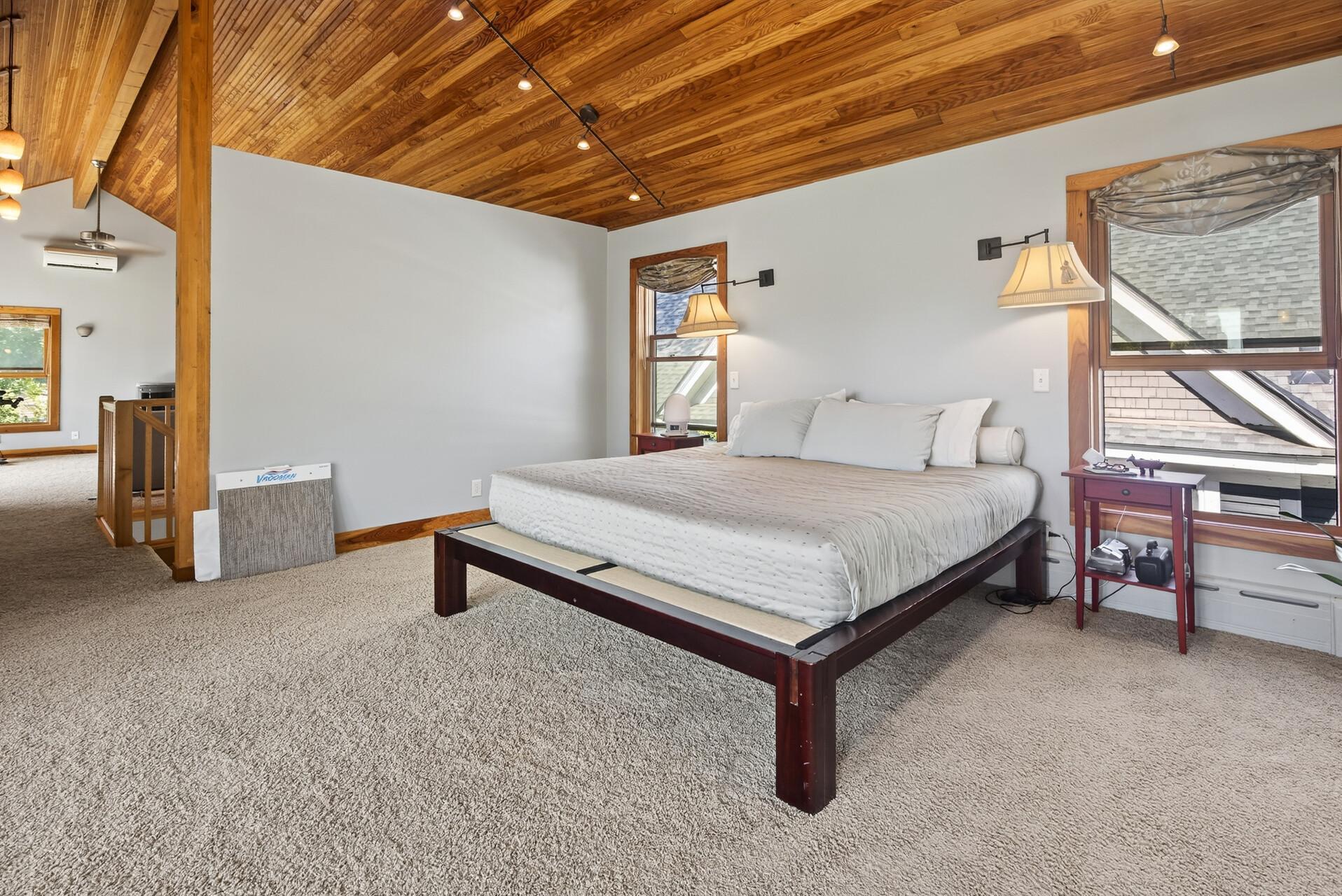 1920 Fremont Avenue S