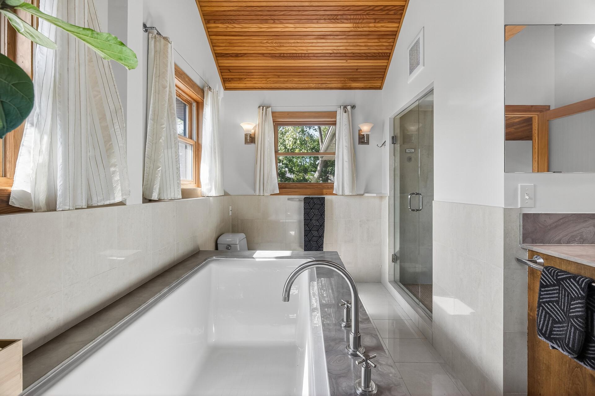 1920 Fremont Avenue S