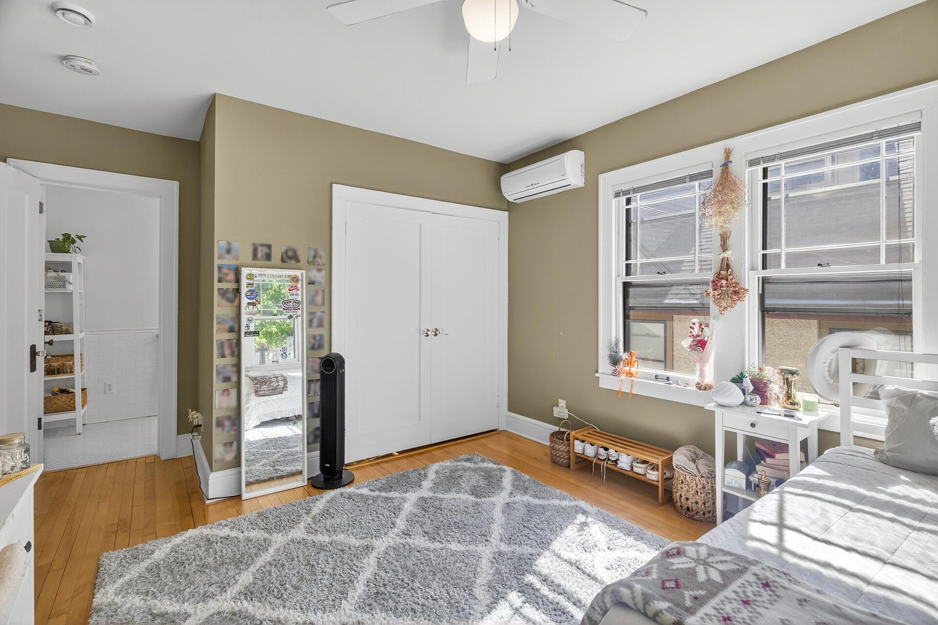 1920 Fremont Avenue S