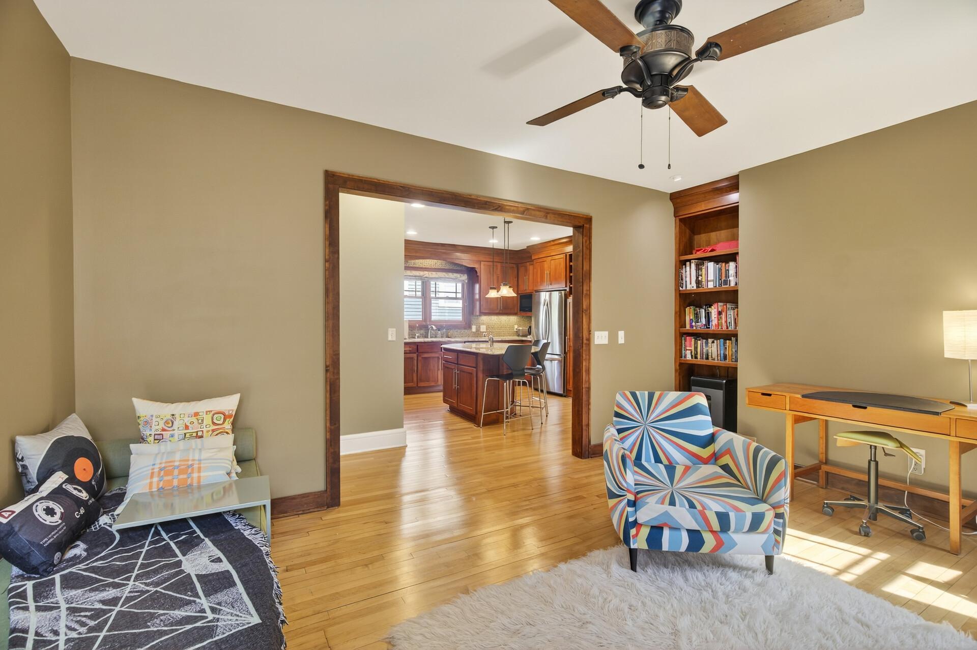 1920 Fremont Avenue S