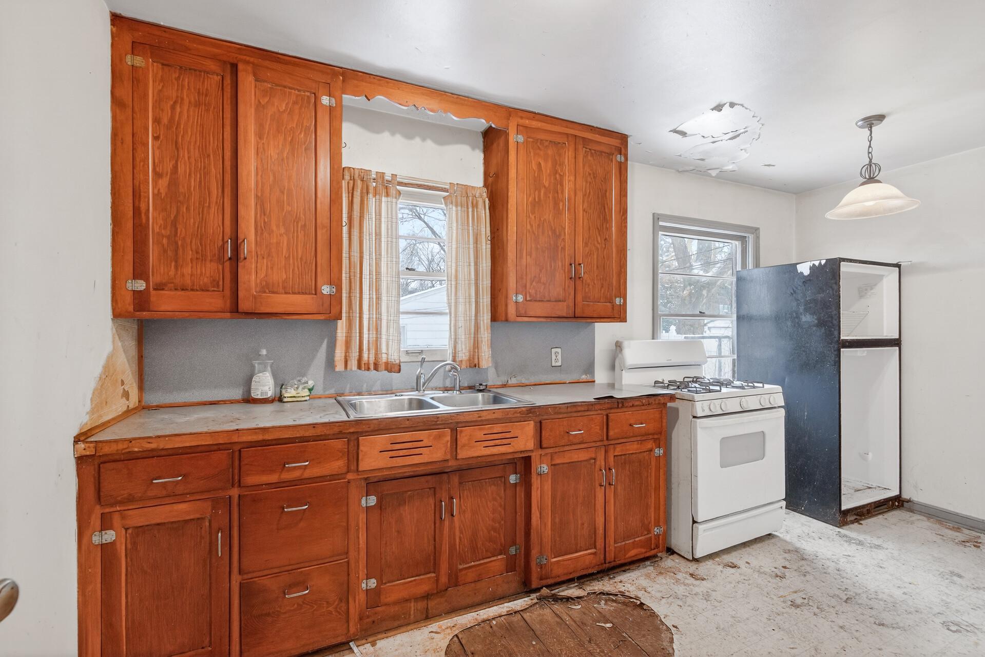 5027 Emerson Avenue N