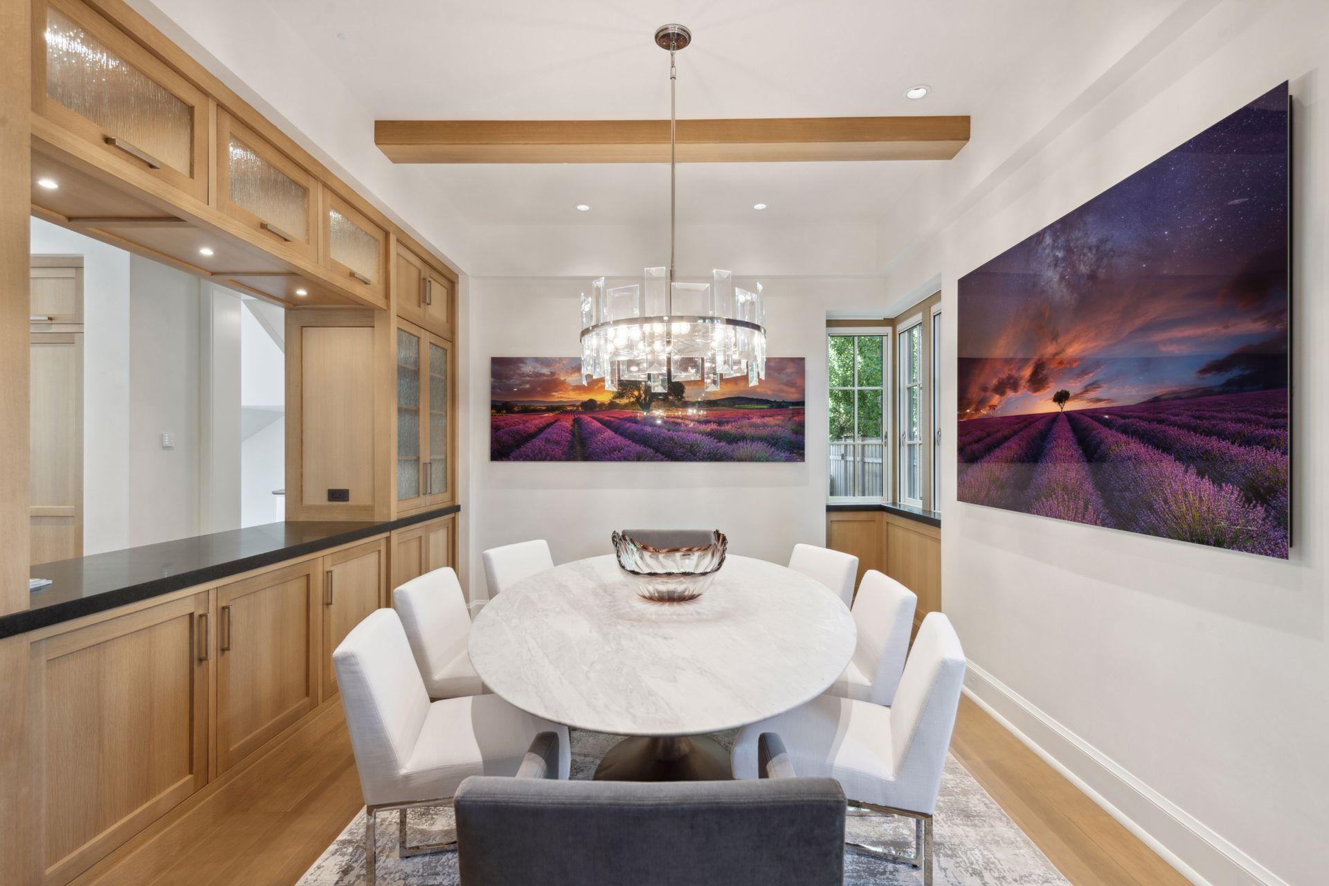 2552 W Lake Of The Isles Parkway