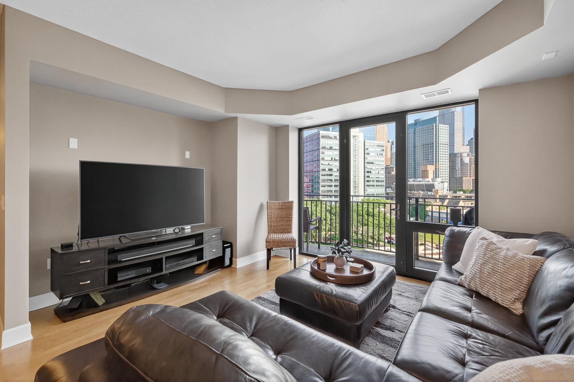 500 E Grant Street Unit: 709