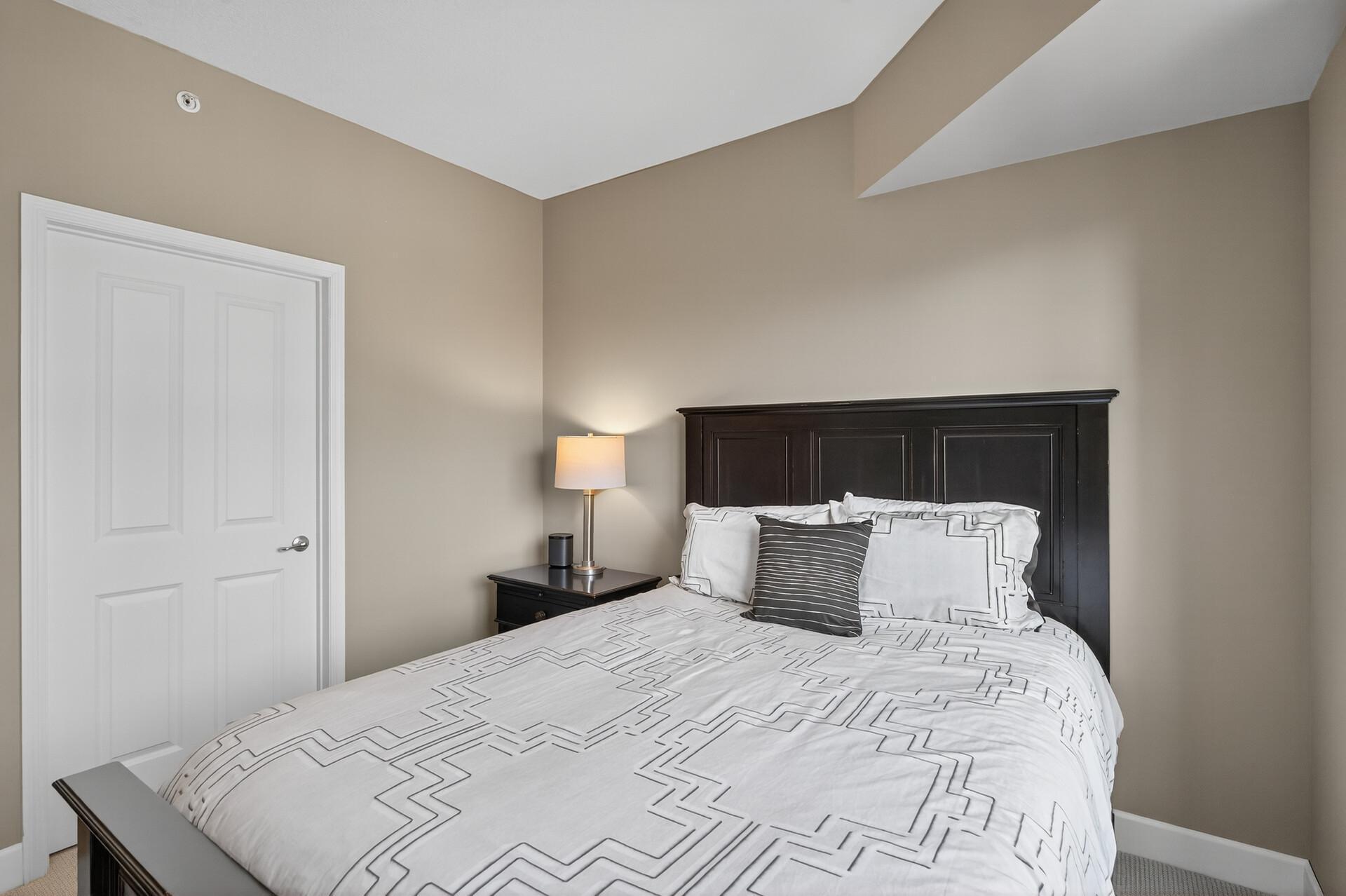 500 E Grant Street Unit: 709