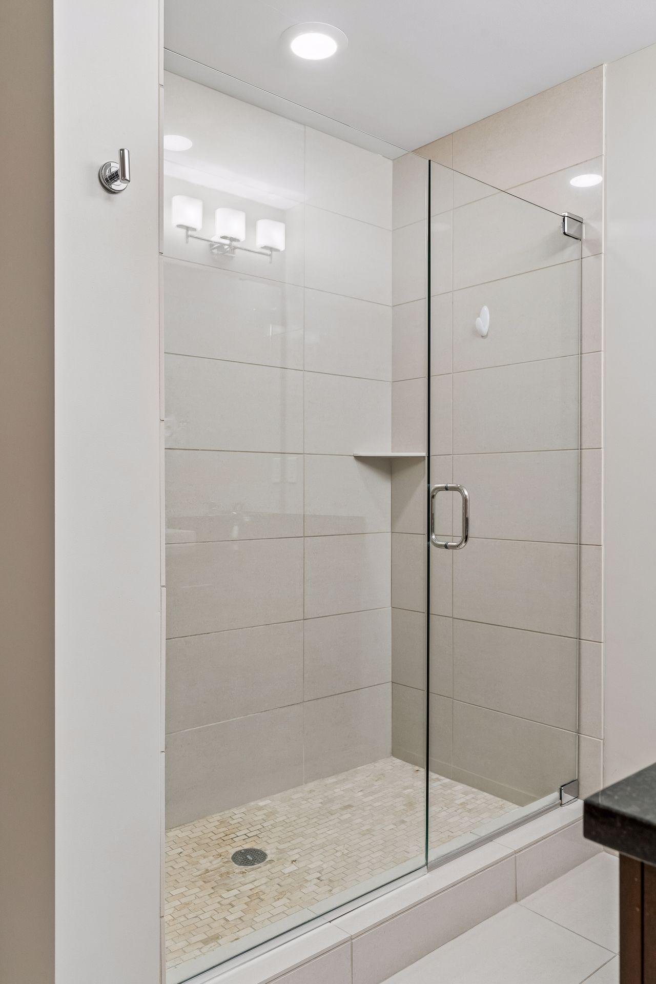 215 10th Avenue S Unit: 212