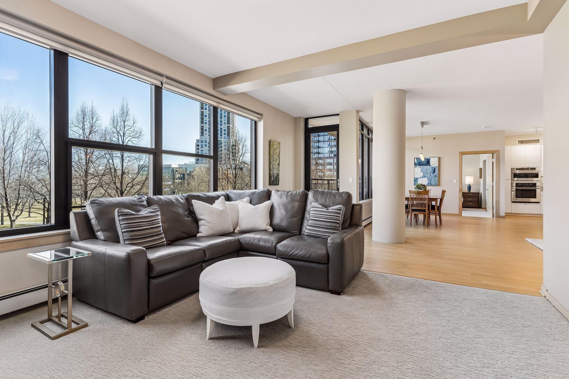 215 10th Avenue S Unit: 212