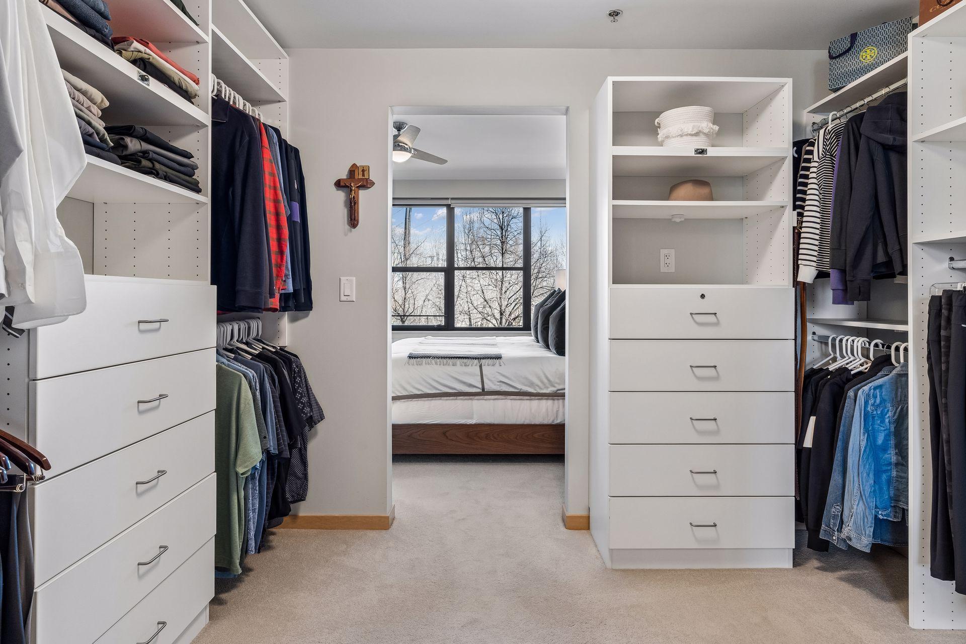 215 10th Avenue S Unit: 212