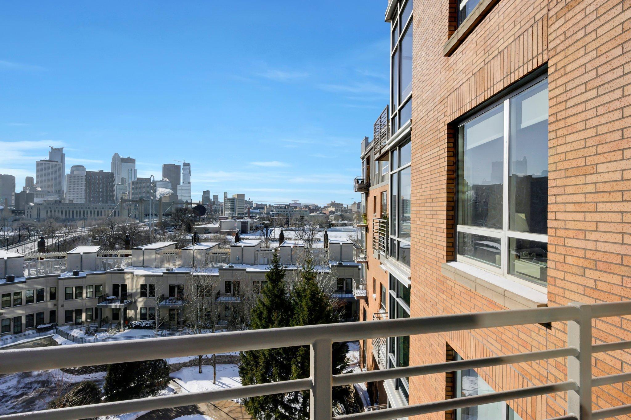 150 2nd Street NE Unit: B514